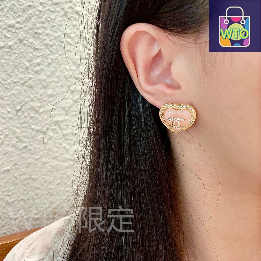 今日特価】Chanel ヴィンテージ アルファベット ピアス！送料