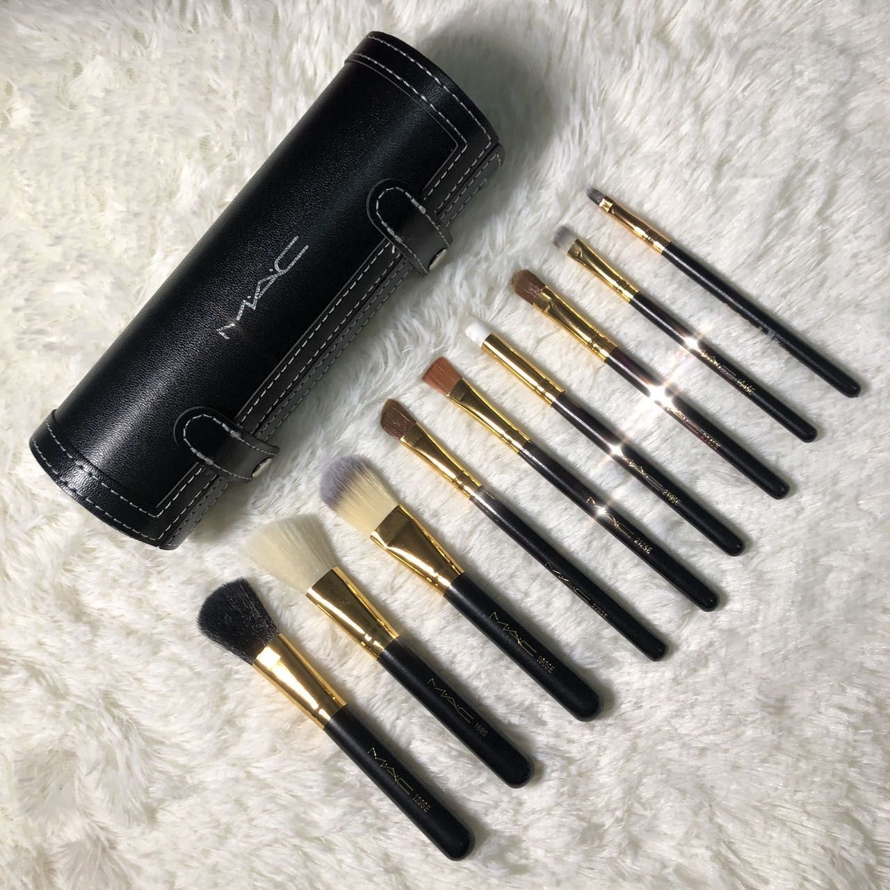 新品：MACフェイスブラシセット・ケース付き