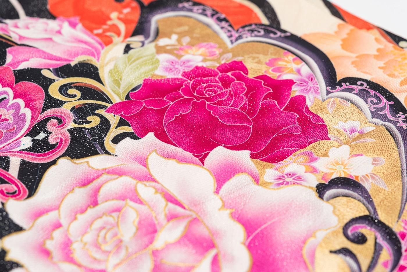 振袖 森英恵デザイン 蝶と薔薇 - メルカリ