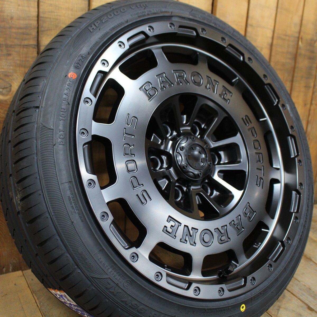 200系 ハイエース オーバーフェンダーサイズ 18インチ 9J+25 ファブレス BARONE AP-12 ワイド 225/45R18 新品 タイヤ  ホイール 4本SET - メルカリ