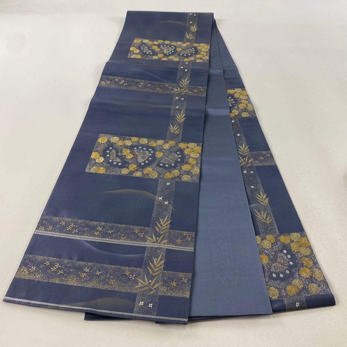袋帯 美品 秀品 蝶 花 金銀糸 箔 青灰色 六通 正絹 【中古