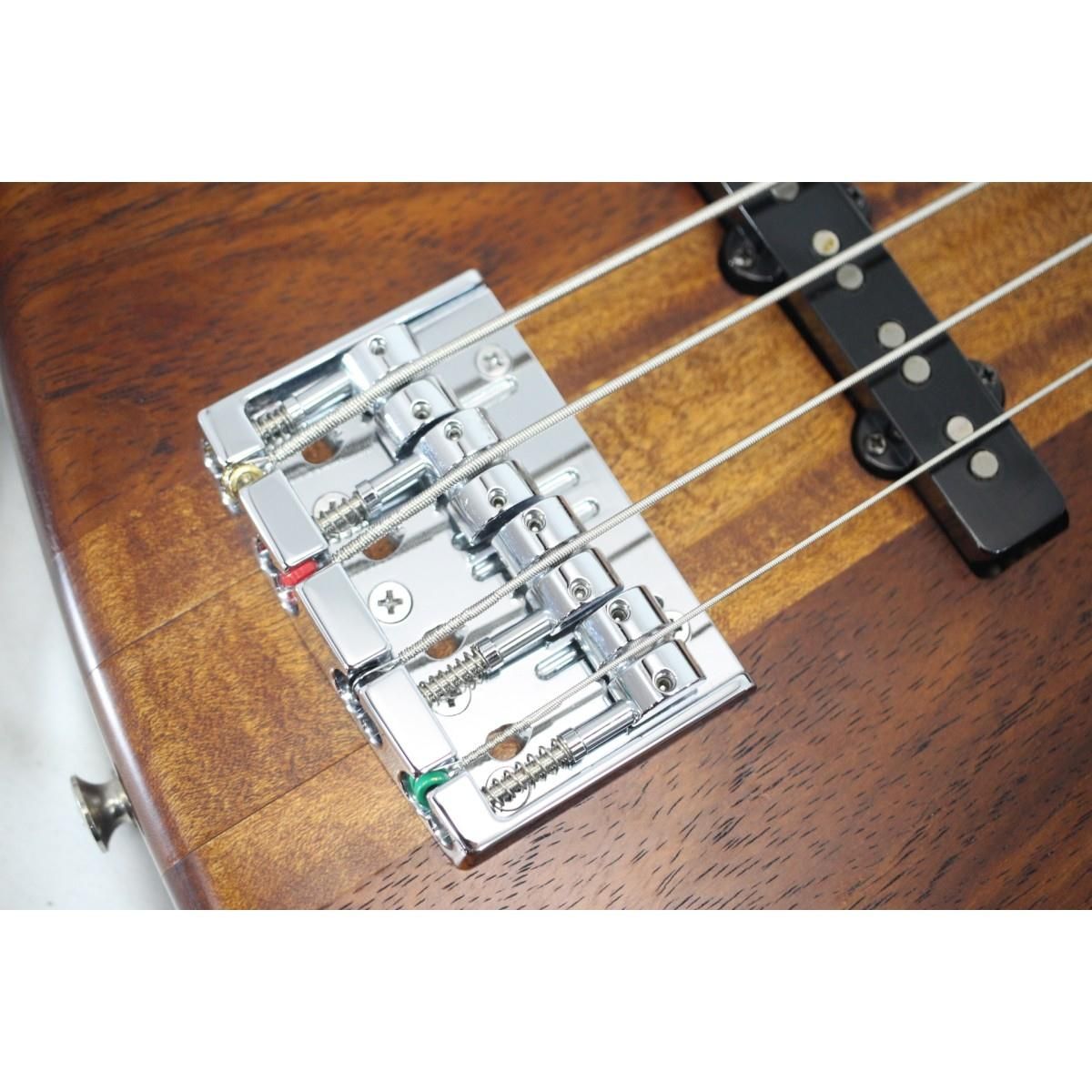 ＧＵＩＴＡＲ ＢＡＳＳ