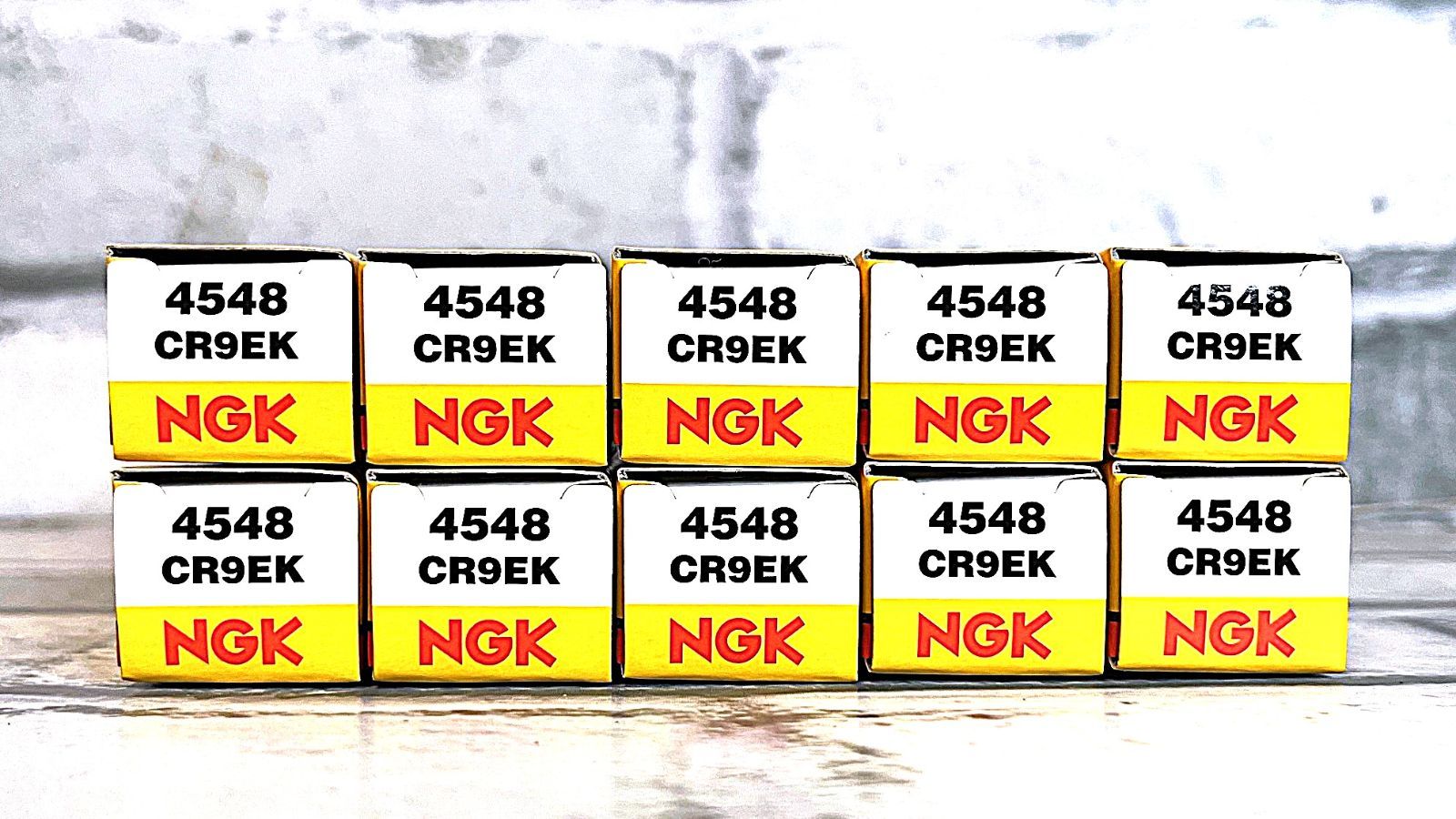 NGK CR9EK 4548 10個セット 送料込 トライアンフ デイトナ650 04- 05 適合