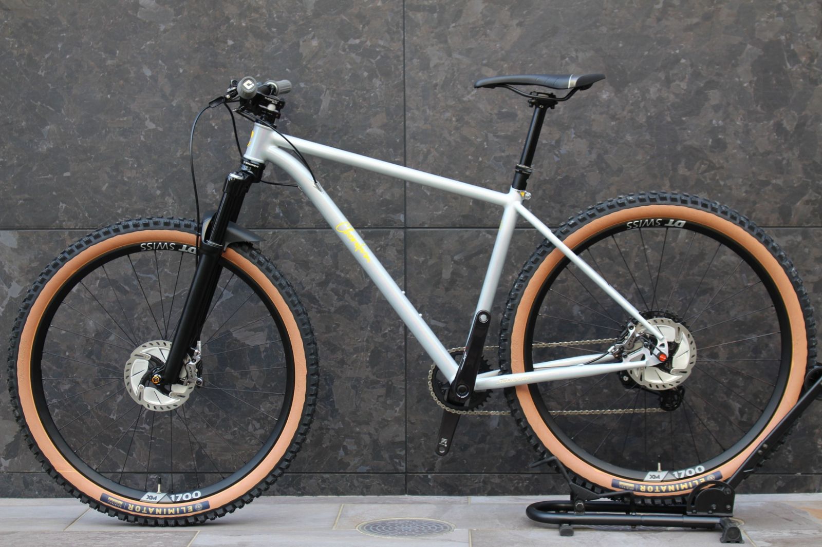 マウンテンバイク