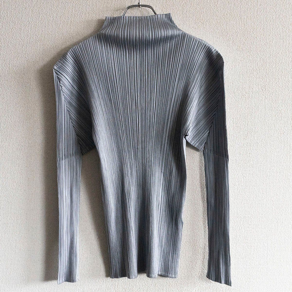 公式通販 - 人気アイテム多数 美品】PLEATS PLEASE【ハイネック プリーツ カットソー トップス