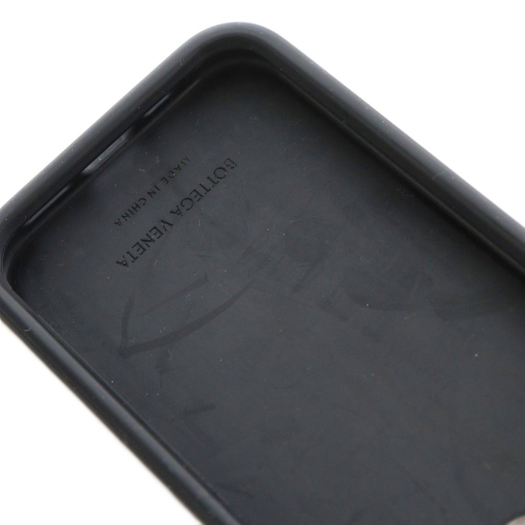 ボッテガヴェネタ BOTTEGA VENETA イントレチャート iPhone15pro