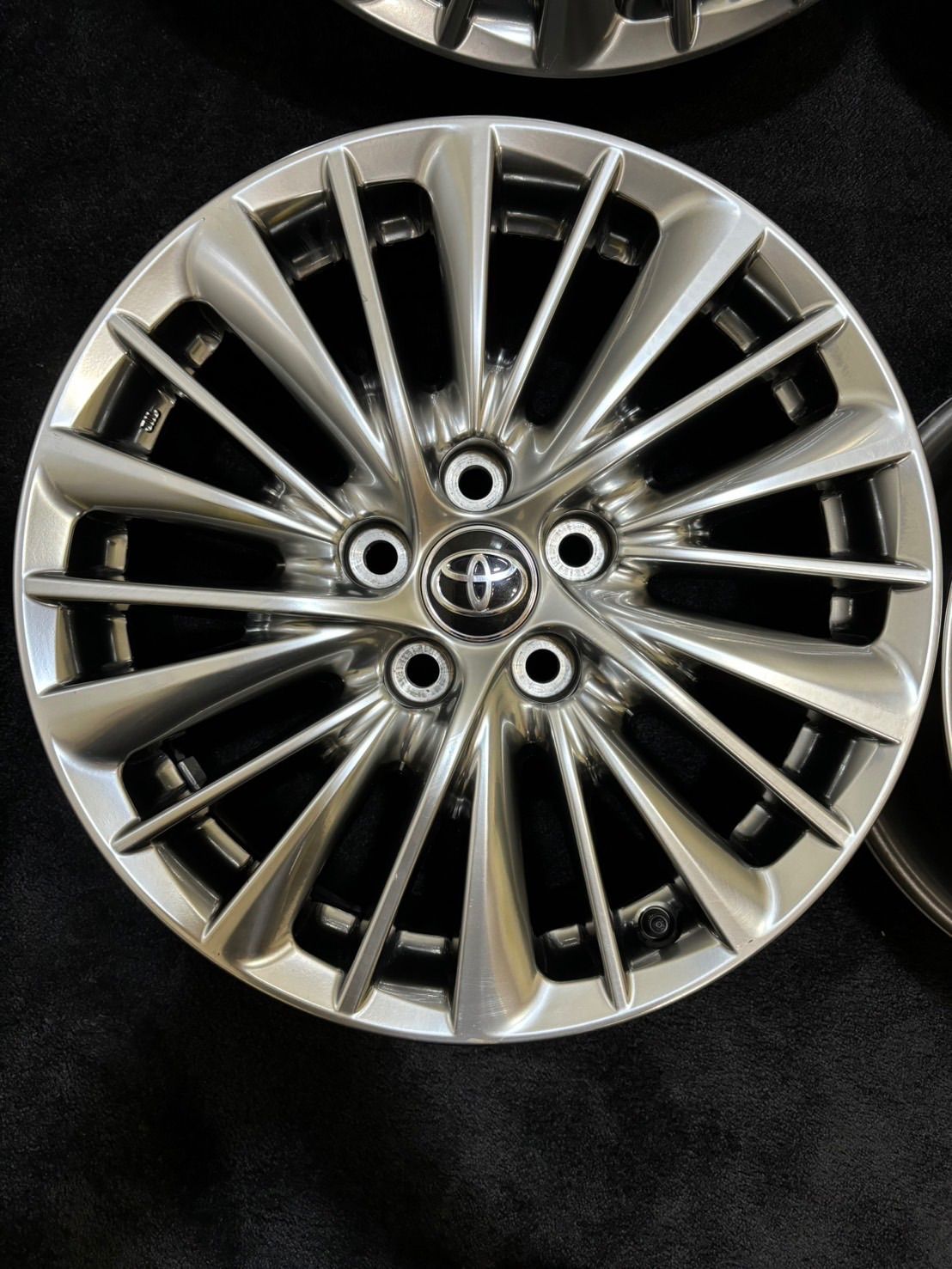 NISSAN 日産 ノート オーラ 純正ホイール 17インチ 4本 6.5J4HPCD100+ 