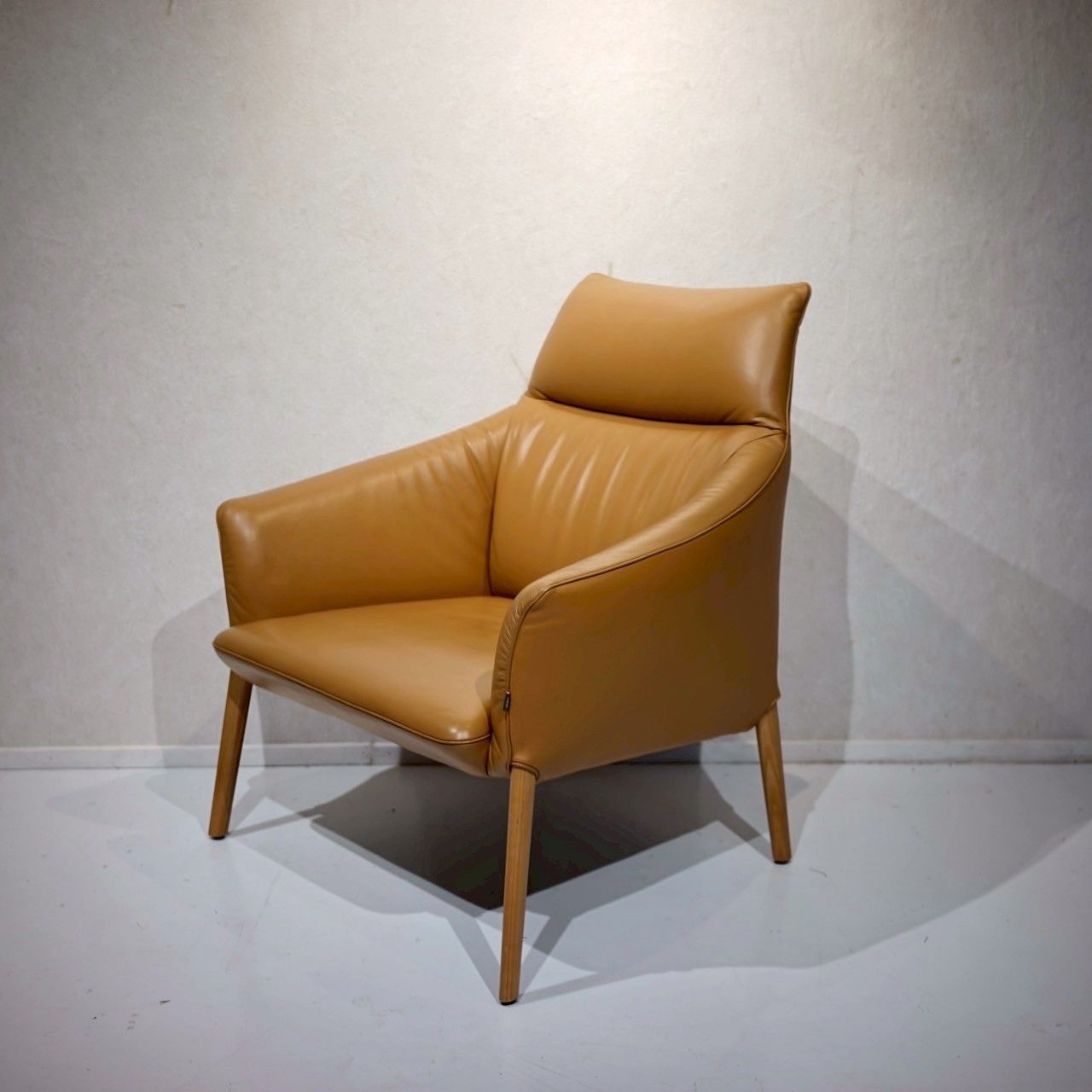 Bello select FURSYS ファーシス 1人掛け ソファ 1Pソファ パーソナルチェア ラウンジチェア レザー 椅子 チェア モダン ラグジュアリー 韓国家具