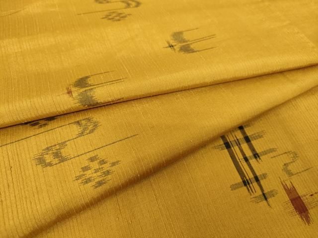 平和屋着物▽上質な紬　単衣　琉球絣文様　正絹　逸品　DAAS0536az 平和屋着物▽上質な紬 単衣 琉球絣文様 正絹 逸品 DAAS0536az - メルカリ