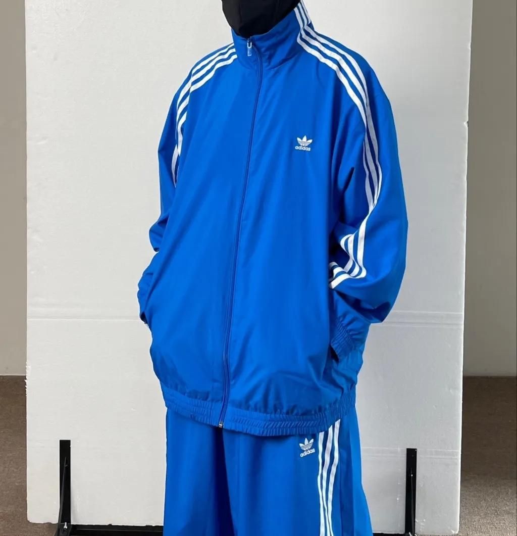 アディレニウムadidas 優しく トラックジャケット トラックパンツ 