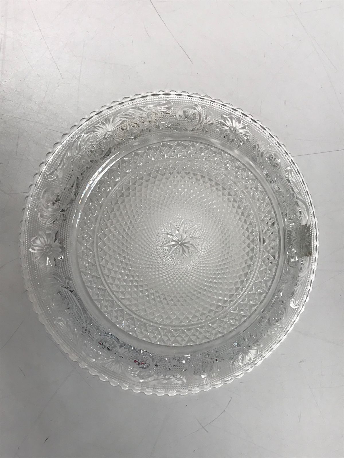 □未使用品□Baccarat バカラ アラベスク 16㎝ プレート 箱なし