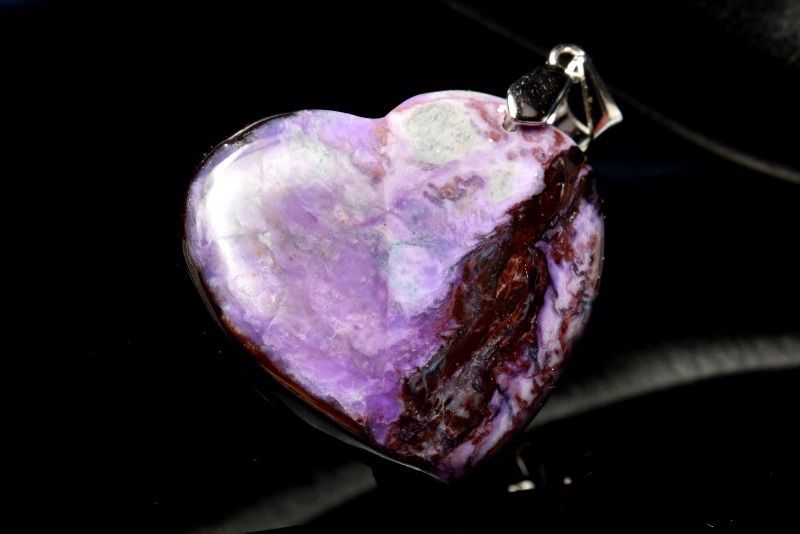 １点物 シルバー925 高発色 スギライト 杉石 23x25mm ハート ペンダントトップ パワーストーン 天然石 _PC6288