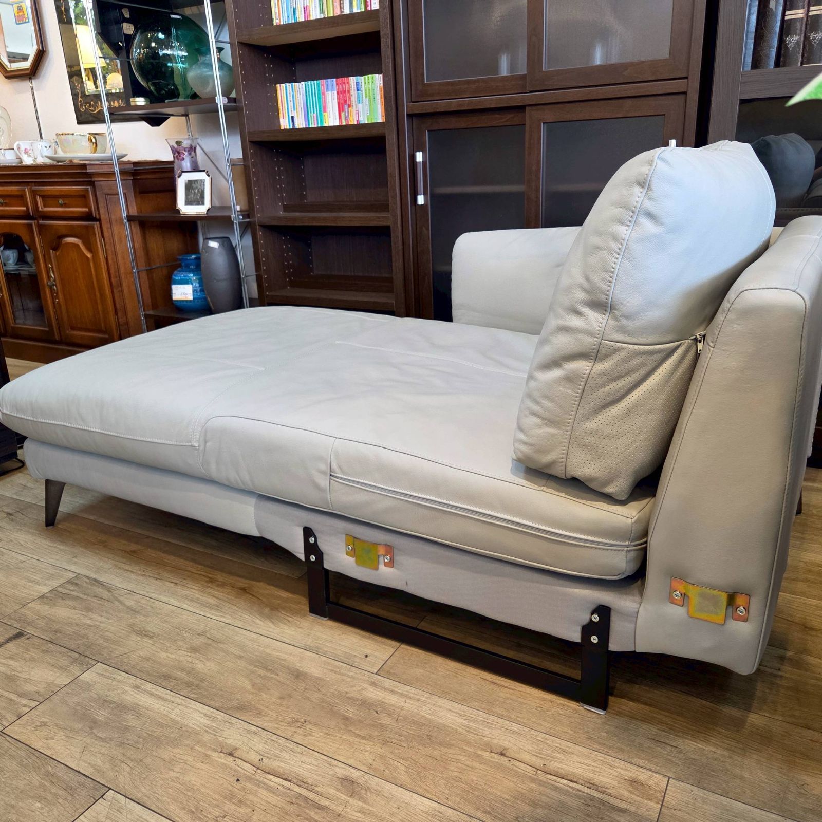 極美品】IDC大塚家具 IDC OTSUKA カウチソファ 総本革張り フェザー L