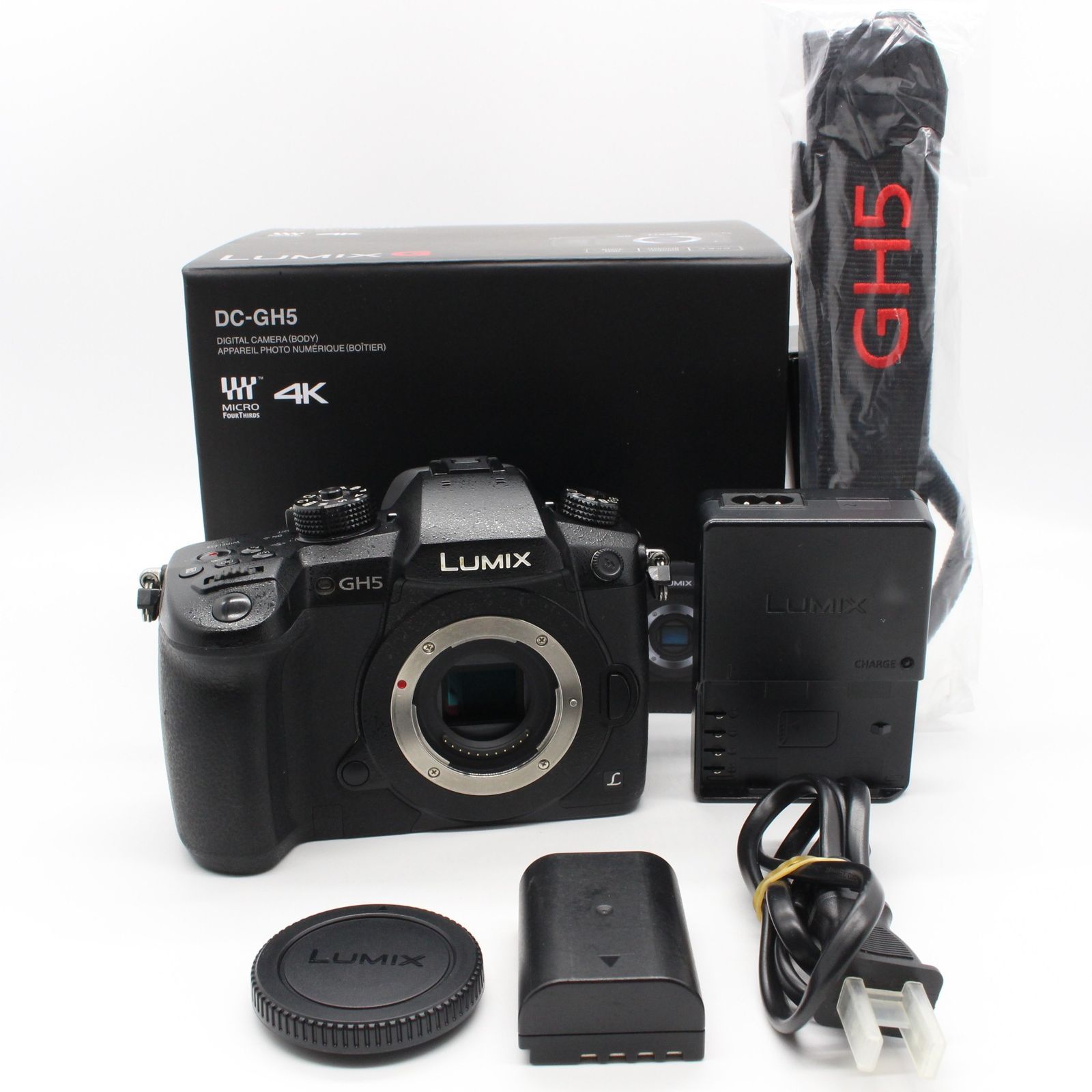 Panasonic LUMIX DC-GH5 ボディ ショット数3244回 - メルカリ Panasonic LUMIX DC-GH5 ボディ ショット数3244回 - メルカリ