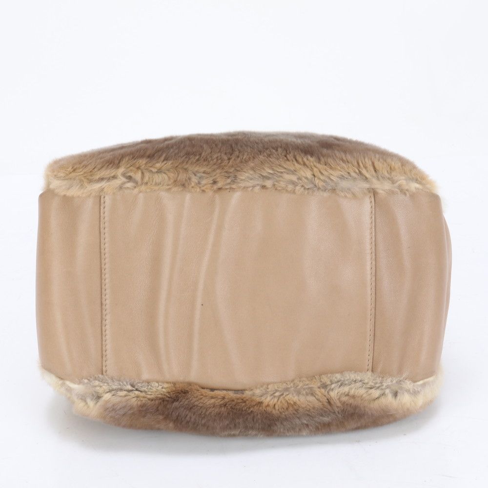 シャネル シリアルシール付 ラビット ファー レザー チェーン  