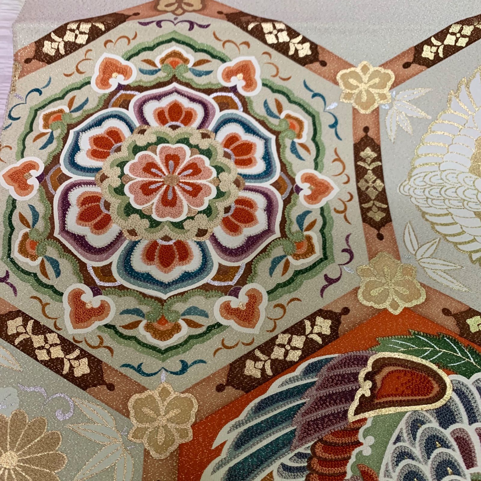 総相良刺繍 蜀江文 袋帯 華紋 正絹 お太鼓柄 リメイク素材等に- 値下げ! 袋帯 ★ 花柄 お太鼓柄 ブラウンベージュ系