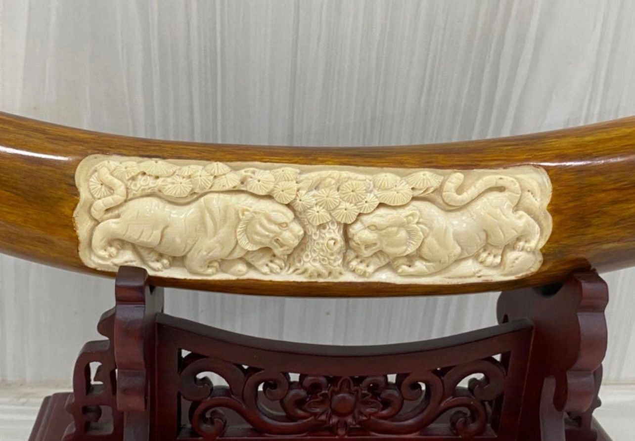 天然マンモス牙美しい手作り彫刻虎虎生威置物 - メルカリ