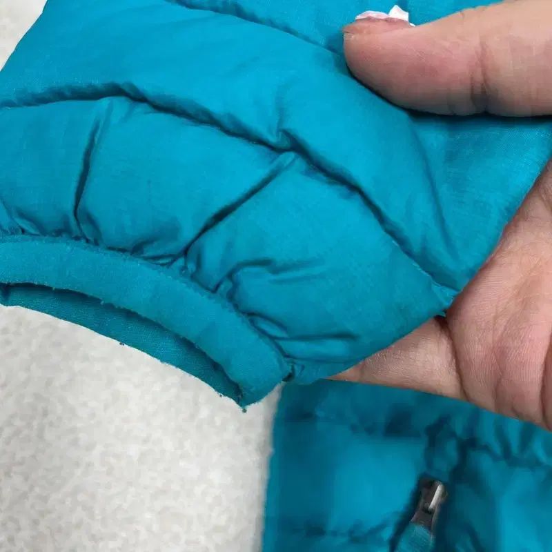 ほんとにお得！ 純正品| 2T patagonia パタゴニア トゥイーン ダウン