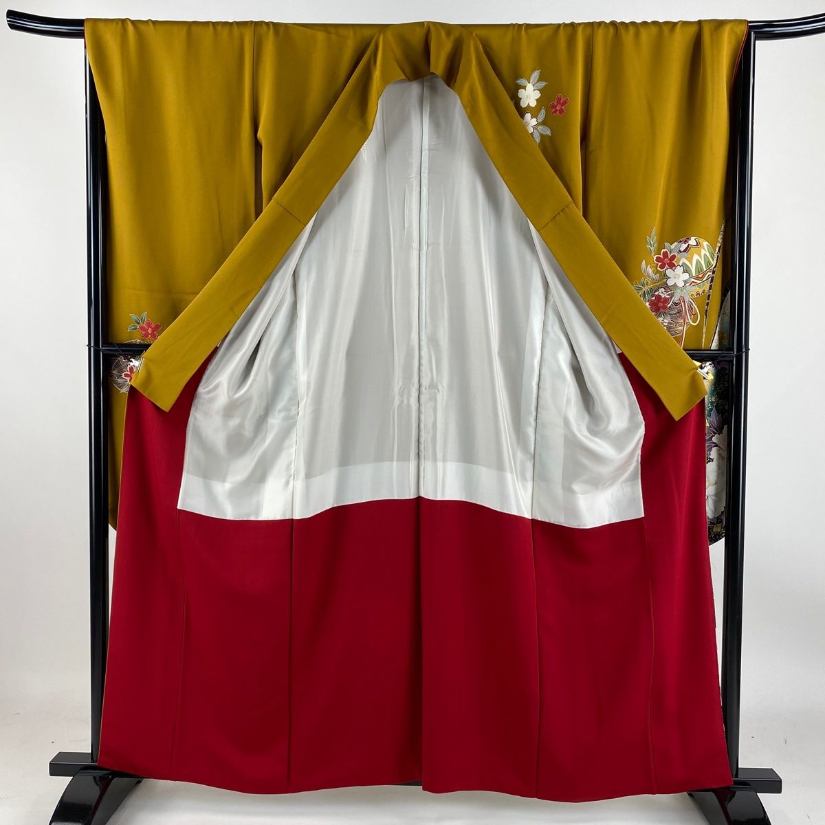 振袖 身丈164cm 裄丈67cm  袷 鞠 草花 金彩 紫 正絹 美品 名品 振袖 身丈166cm 裄丈67cm M 袷 袋帯フルセット 手鞠 草花 金糸