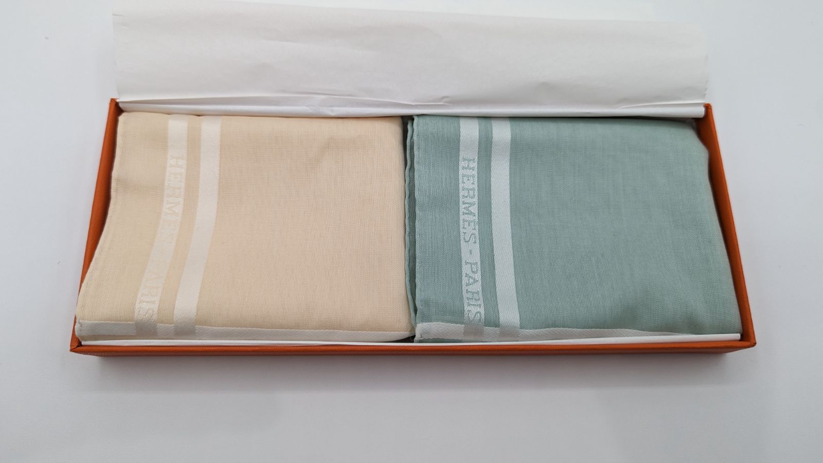 7月31日迄販売 未使用 保管品 HERMES エルメス ハンカチ ピンク