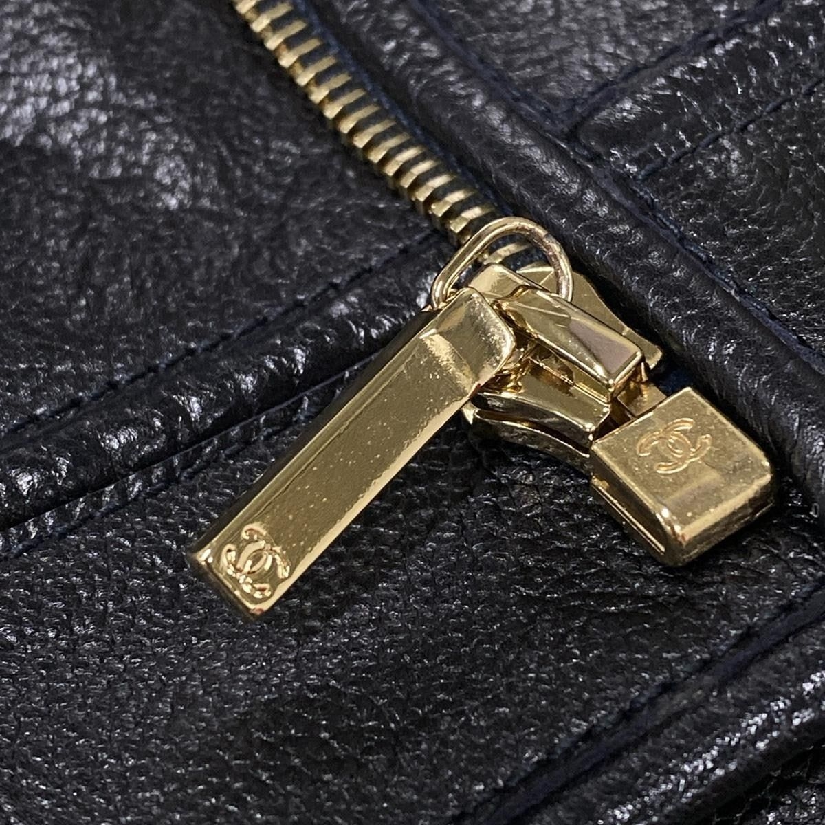 黒×アイボリー