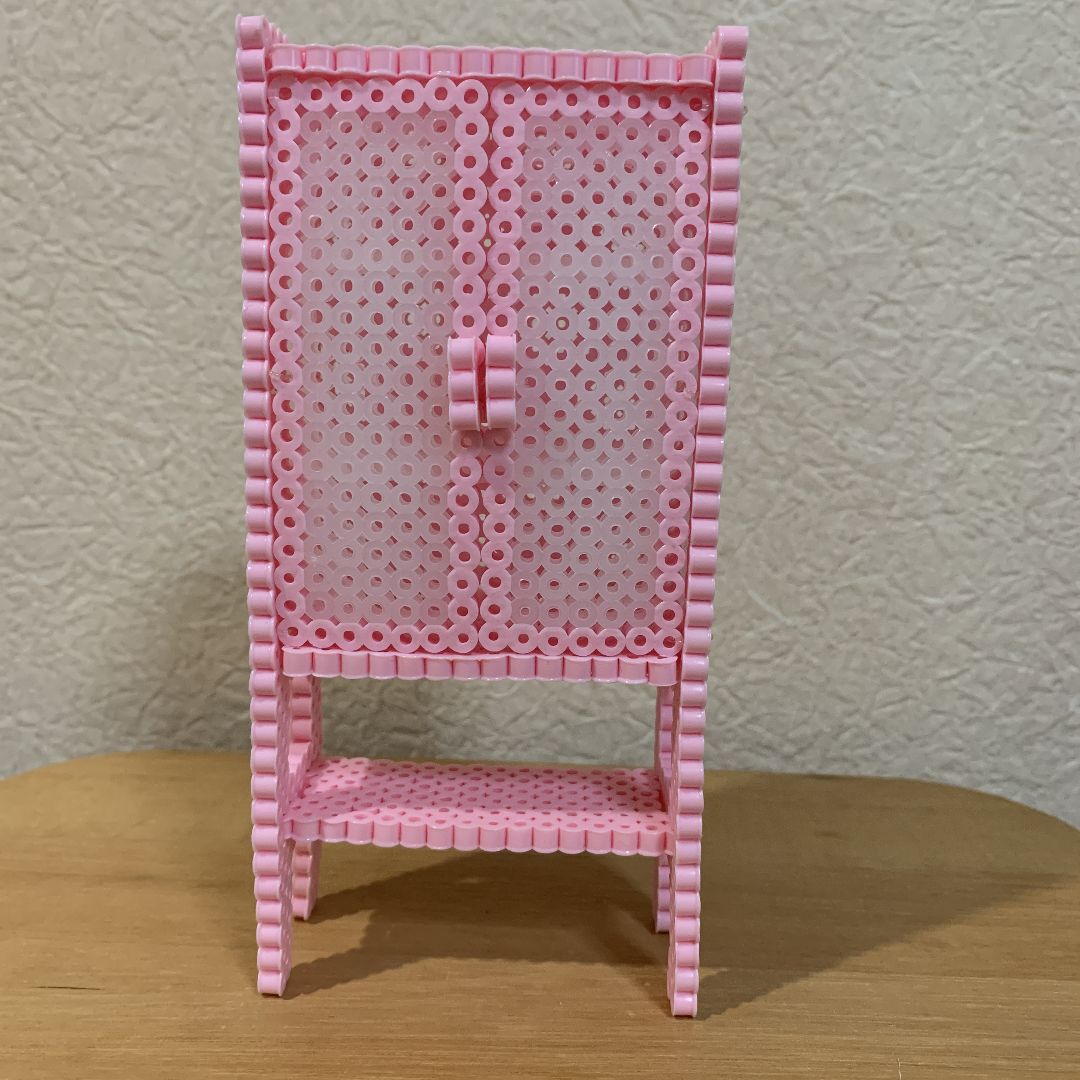 アイロンビーズ ミニチュア 医療戸棚 キャビネット ピンク - メルカリ 