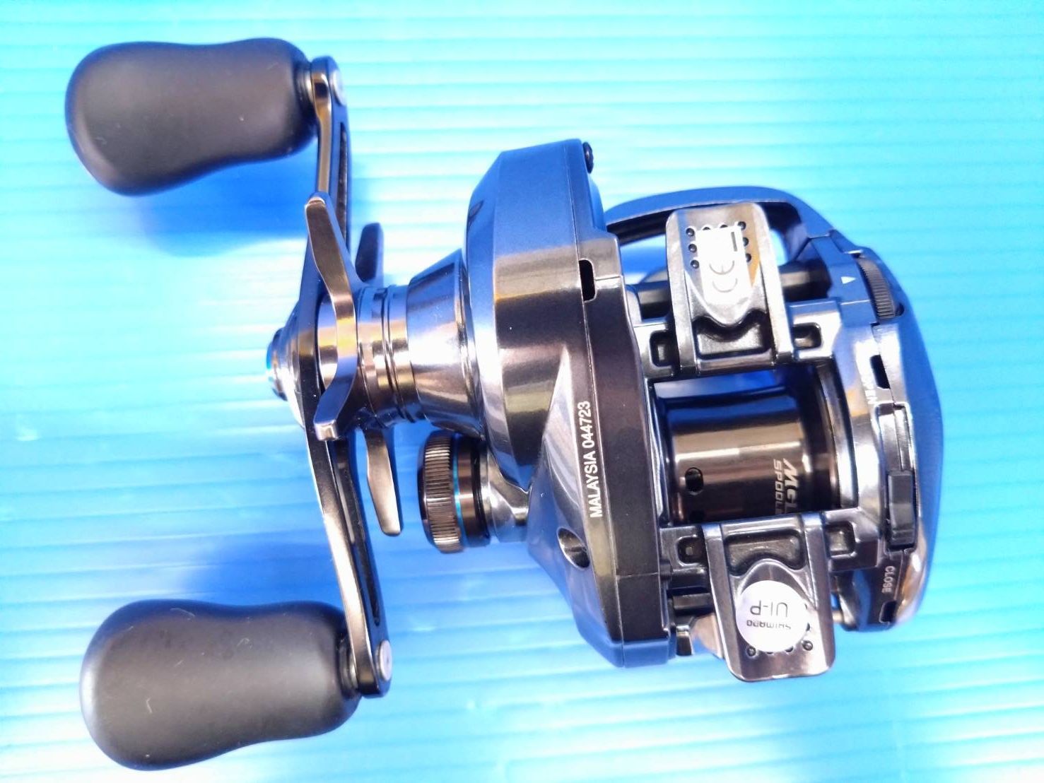 ②シマノ　ベイトリール　22SLX DC XT 70HG（右）044709 シマノ 【取り寄せ商品】シマノ 24 SLX 70XG 右ハンドル (2024年
