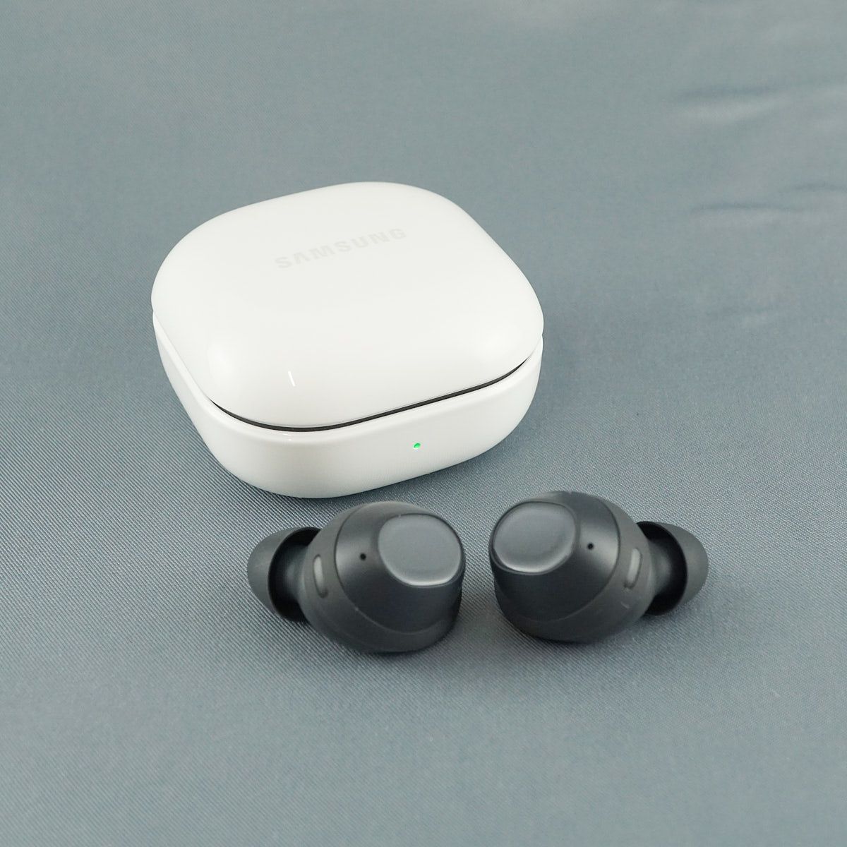 SAMSUNG Galaxy Buds FE 完全ワイヤレスイヤホン USED美品 SM
