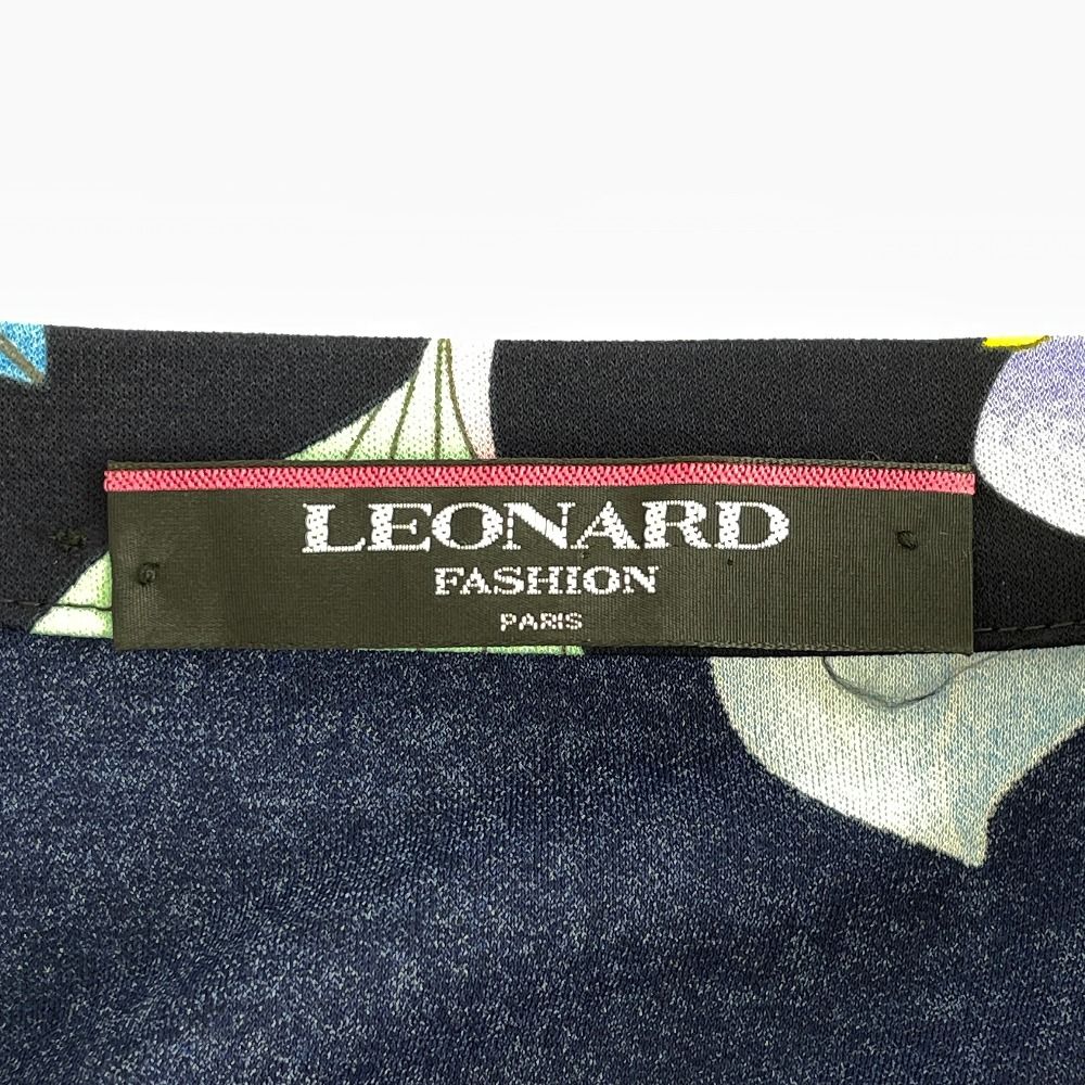 LEONARD レオナール 0190502 ﾀﾞｰｸﾈｲﾋﾞｰ 花柄 蝶々 ﾜﾝﾋﾟｰｽ LL - メルカリ