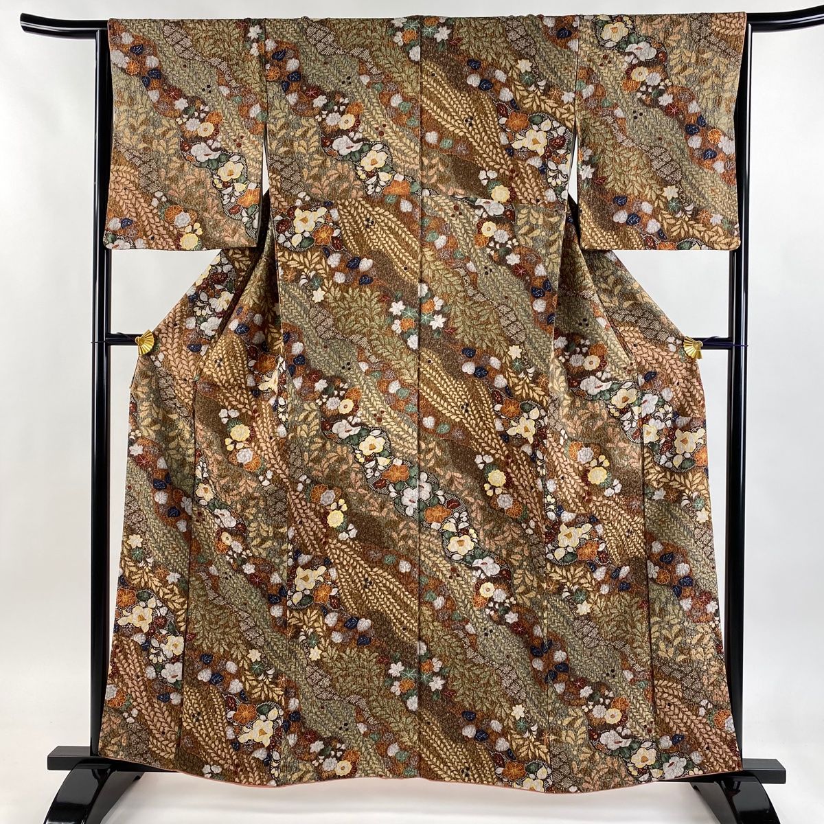 小紋 身丈159.5cm 裄丈66cm M 袷 椿 草花 金彩 茶色 正絹 秀品