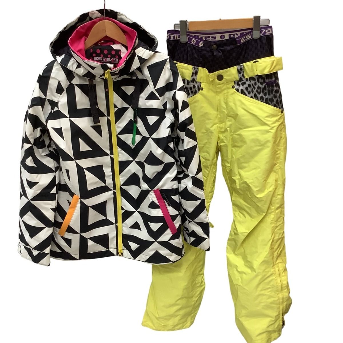 ESTIVO エスティボ　スキー　スノーボード　スノボ　ウェア　Ｌ ESTIVO スキーウェア 上下 スノーボードウェア セットアップ