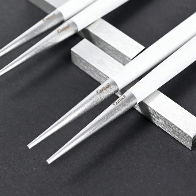 クチポール GOA ゴア ホワイト 2膳セット 箸 箸置き 夫婦箸 チョップスティック 22 cm GO 29 W 洋食器