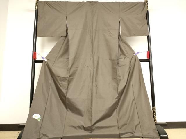 平和屋着物●本場大島紬　花　ワンポイント　ロング丈　正絹　逸品　AAAW5355br 平和屋着物○本場大島紬 花 ワンポイント ロング丈 正絹 逸品