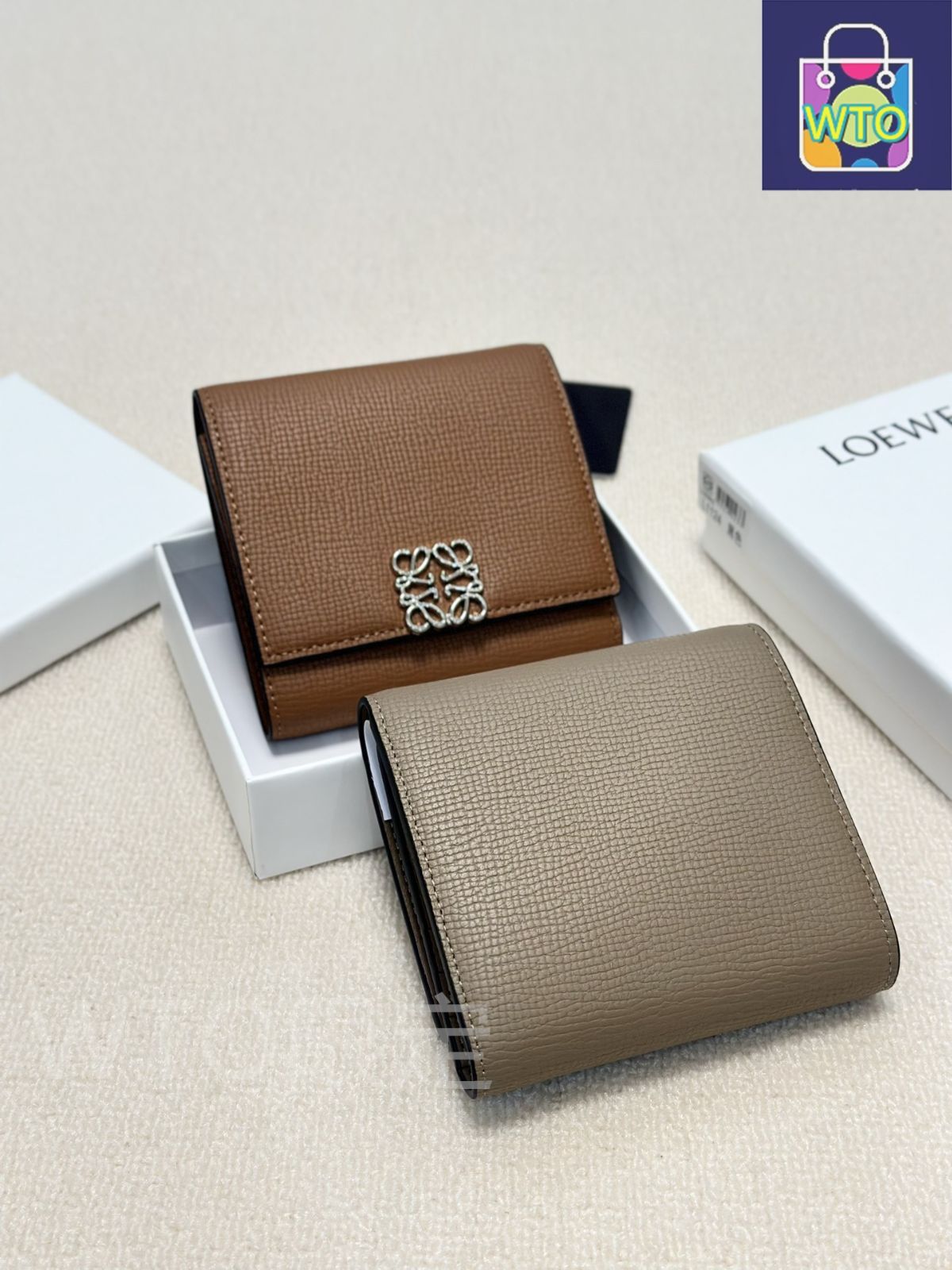 今日特価】Loewe ロエベ 人気レザー財布 耐久性に優れ、手触り