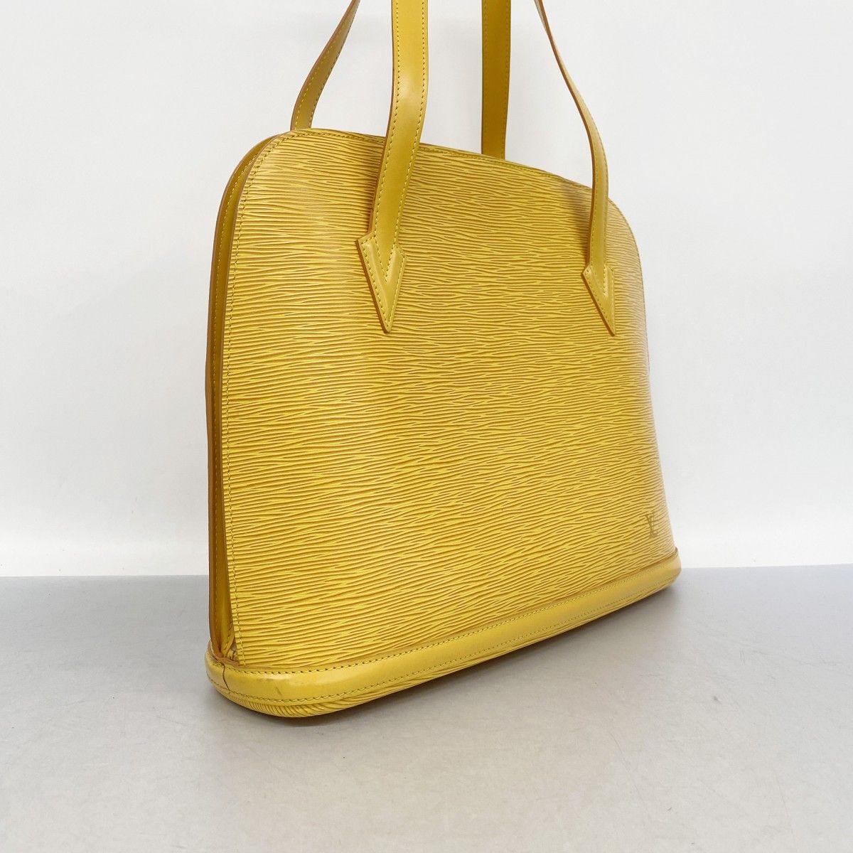 5md4235 ルイヴィトン ショルダーバッグ エピ リュサック M52289 ジョーヌ レディース