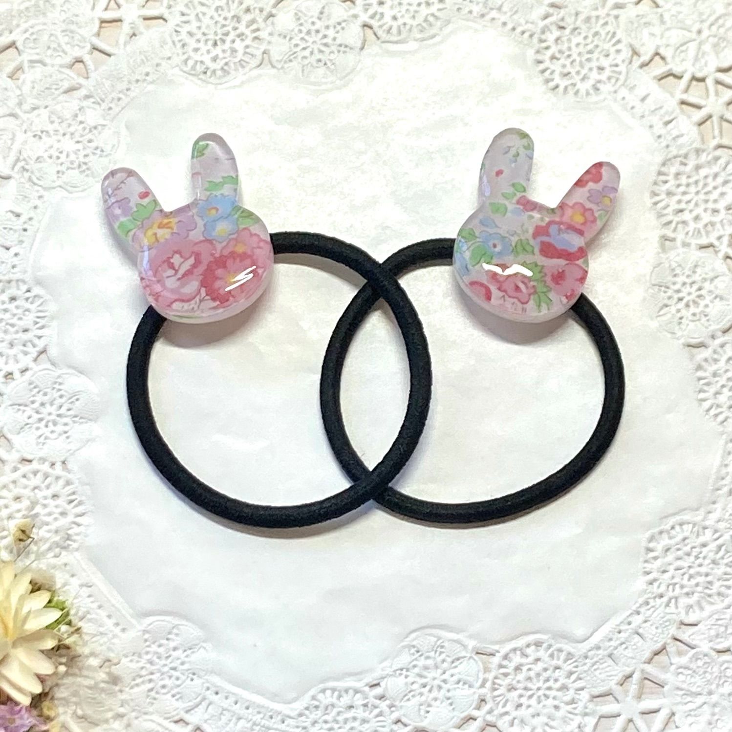ヘアゴム 2個組 うさぎ リバティ テイタム レジン - メルカリ