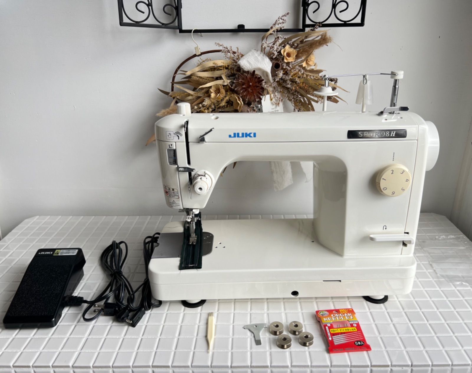 JUKI職業用ミシン中古整備済み品・JUKITL98H・HA×1使用・自動糸切り 