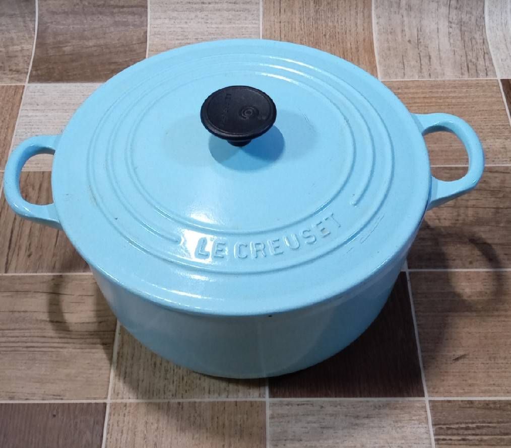 中古品 ル・クルーゼ ココットロンド サテンブルー約22cm - メルカリ