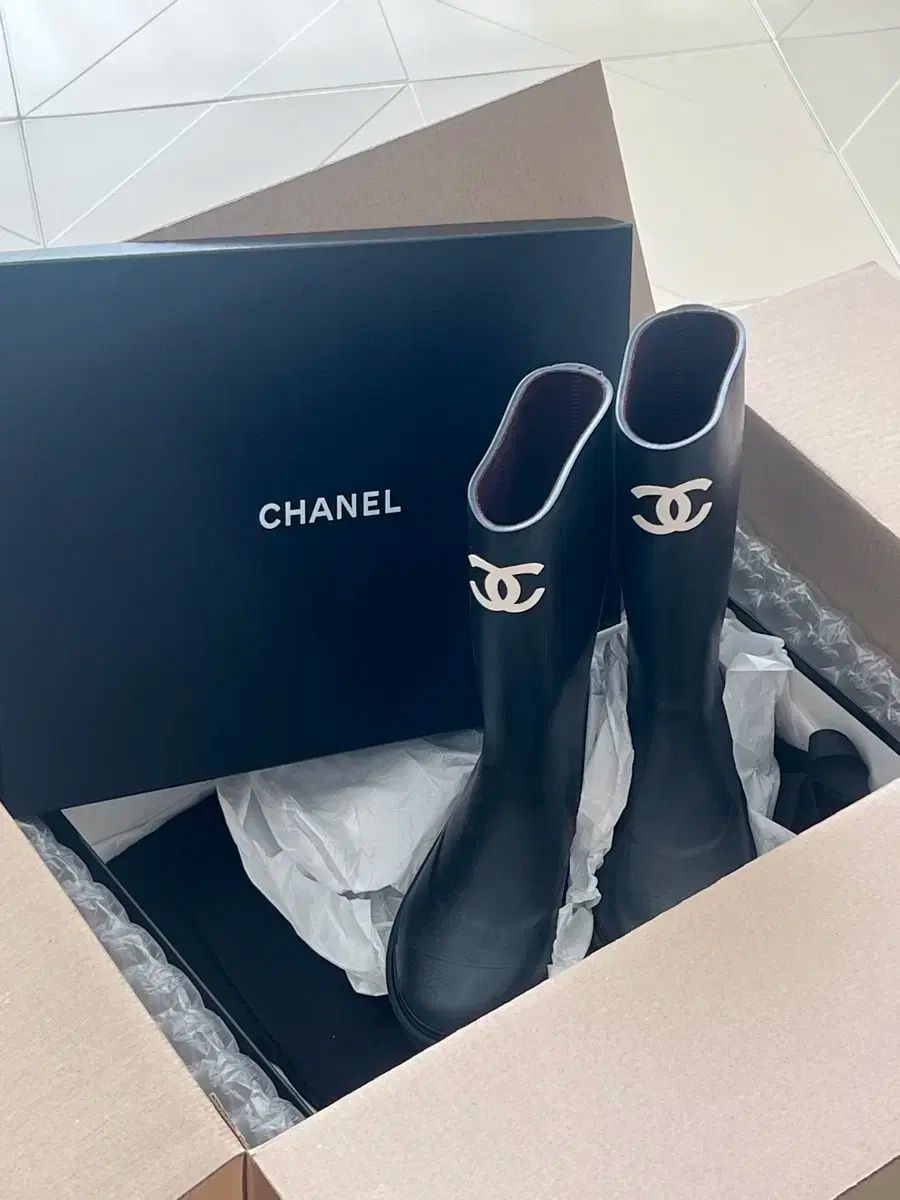 即時配達) CHANEL(シャネル) CC ロゴ ラバーブーツ レインブーツ