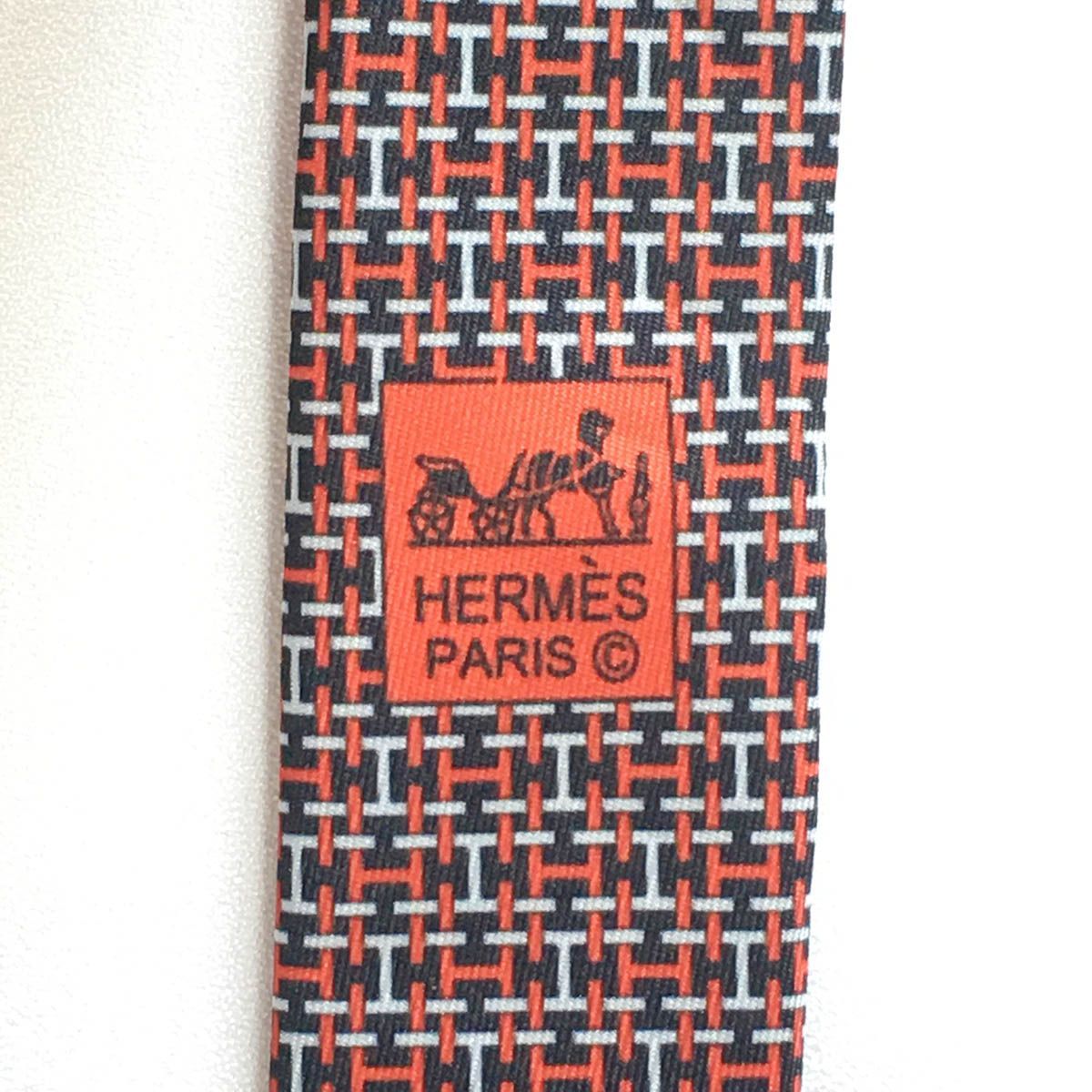 美品 エルメス HERMES ネクタイ シルク100% フランス製 レッド H柄 美品 エルメス HERMES ネクタイ シルク100% フランス製 レッド