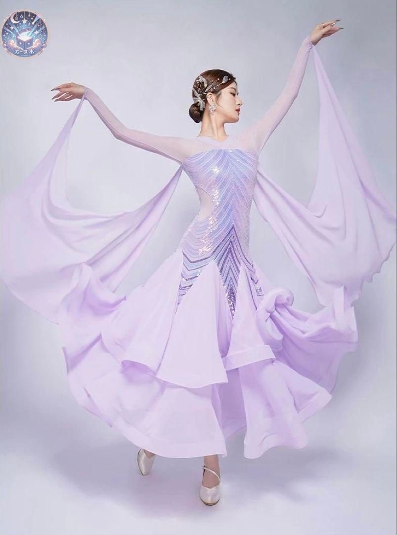 スパンコール付き ドレス