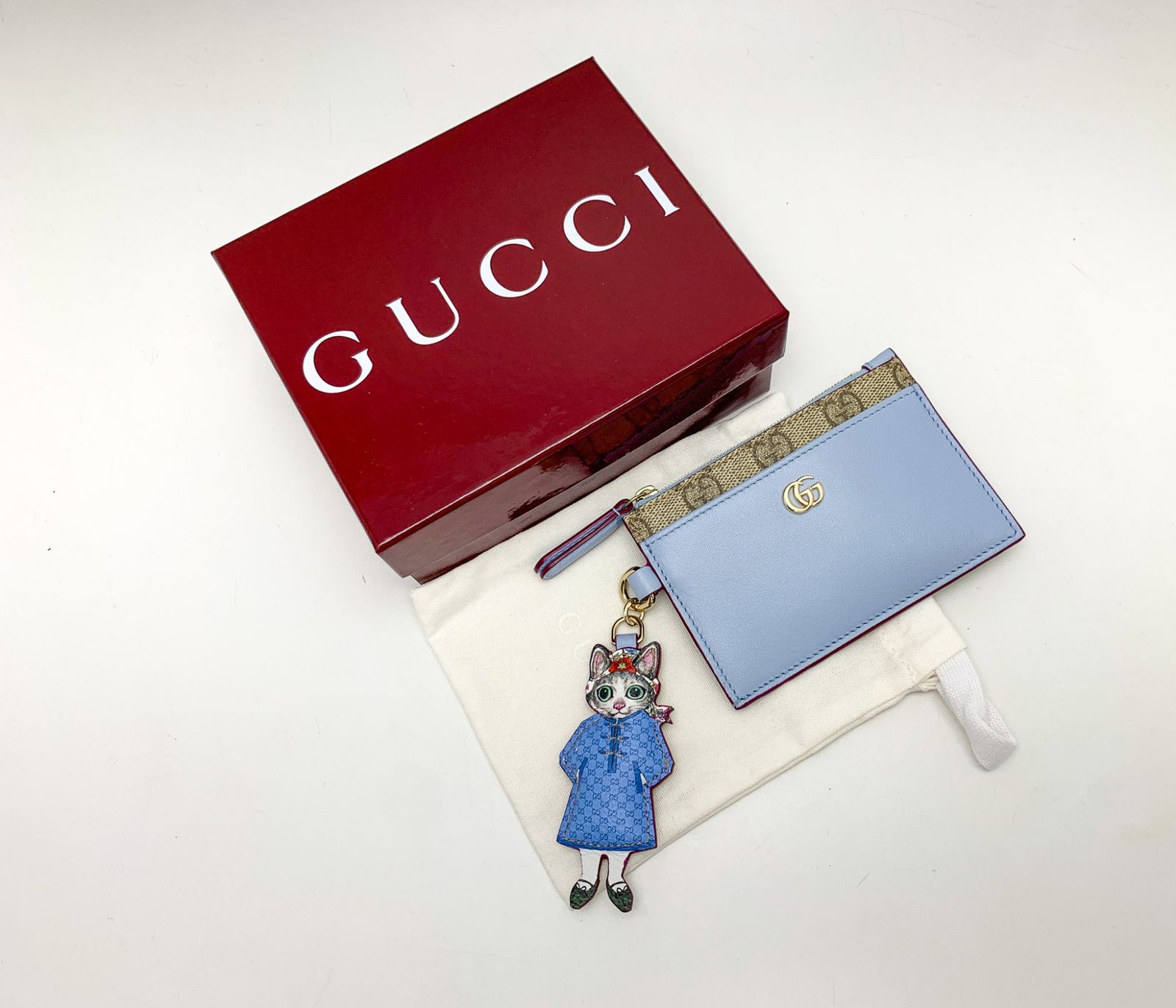 GUCCI グッチ GGスプリーム 水色 ブルー ネコチャーム 猫 日本限定  