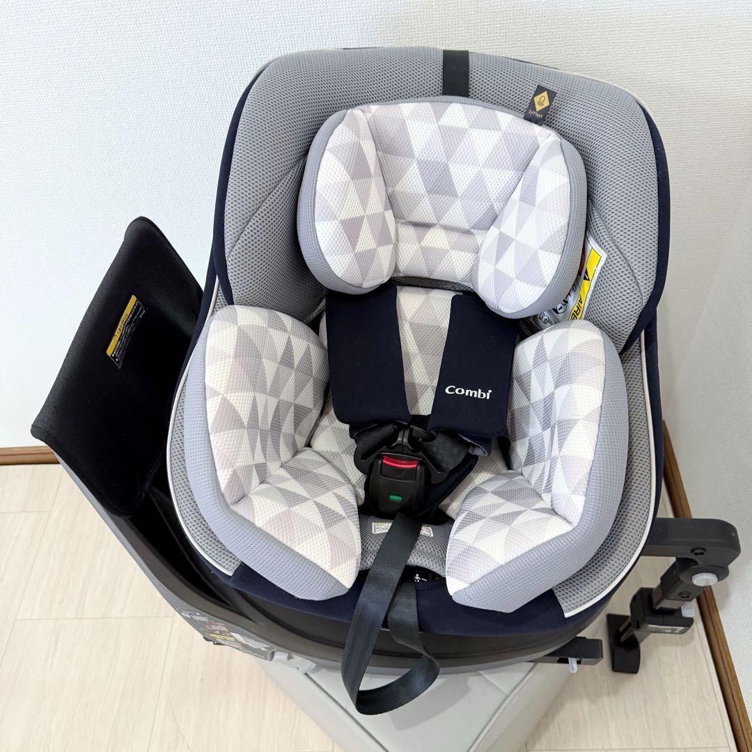 コンビ回転式 チャイルドシート