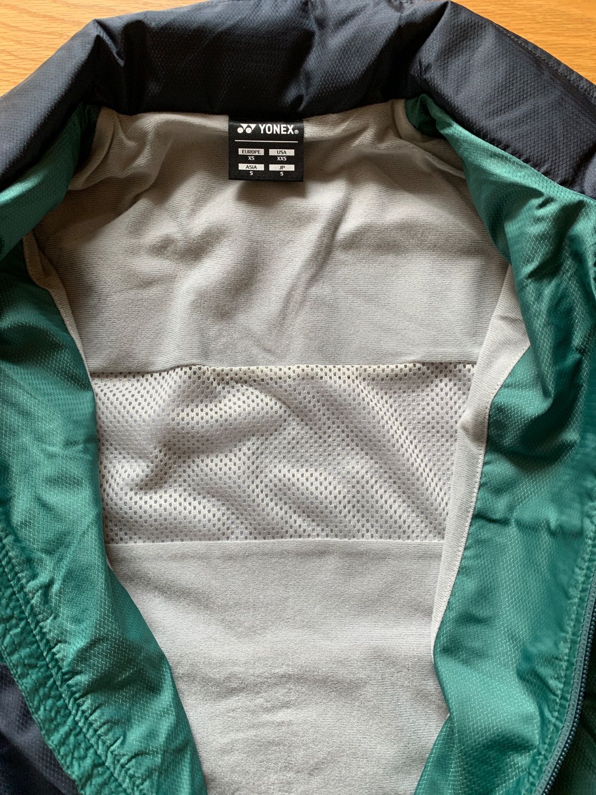 ウィンドウォーマーシャツ