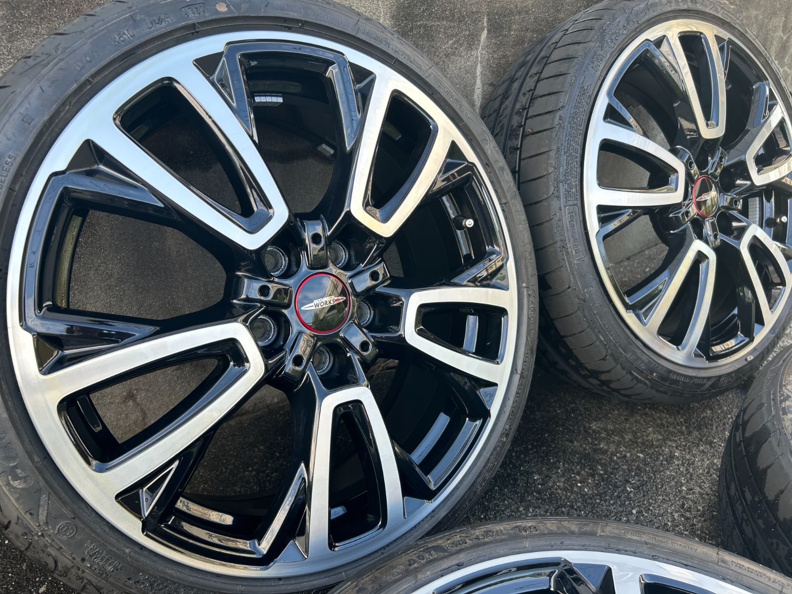 新車外し 18 インチ タイヤ&ホイール4本セット 新型アルファード 40系