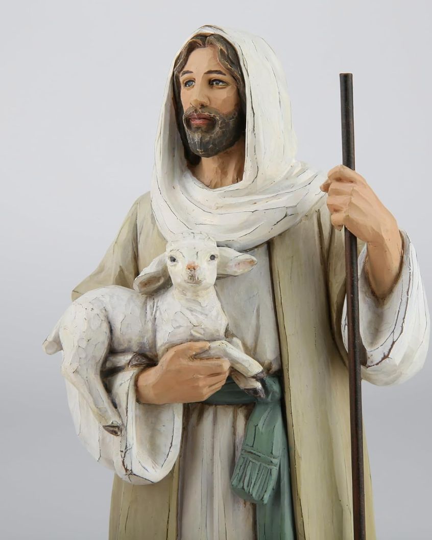 善き羊飼いの像 子羊を抱くイエス