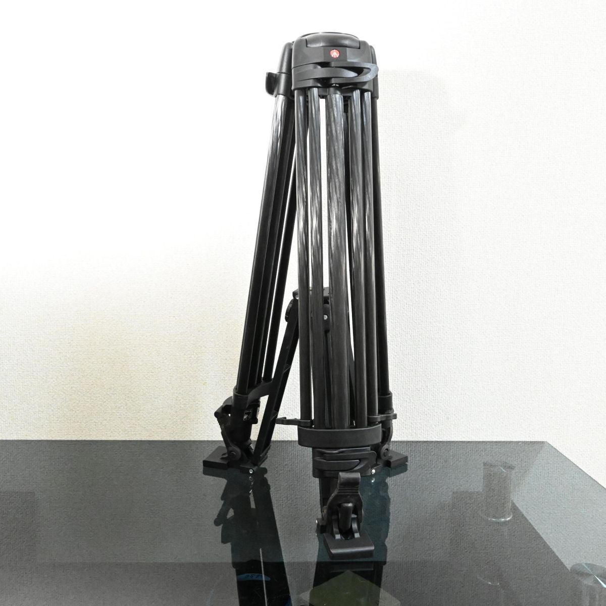 Manfrotto カーボンツインビデオ三脚 グラウンドスプレッダー付属 MVTTWINGC