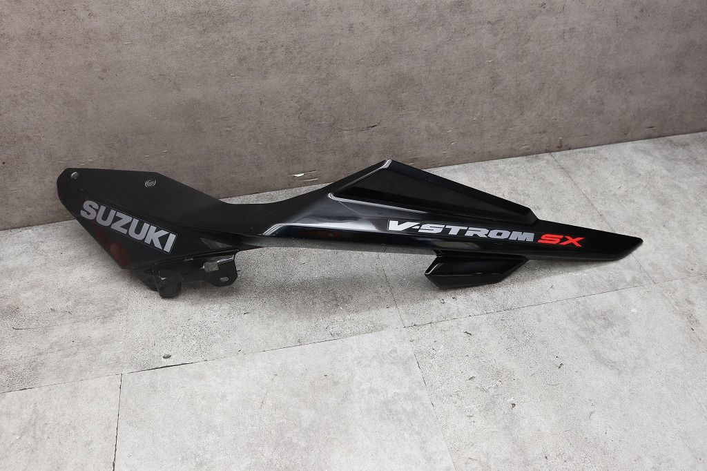スズキ 純正 新品 Vストローム250SX アッパーカウル 1 右 黒