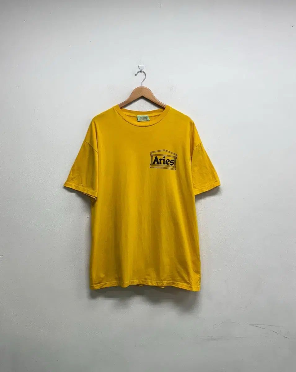 エリズ テンプル Aries Temple T ー Shirt XL