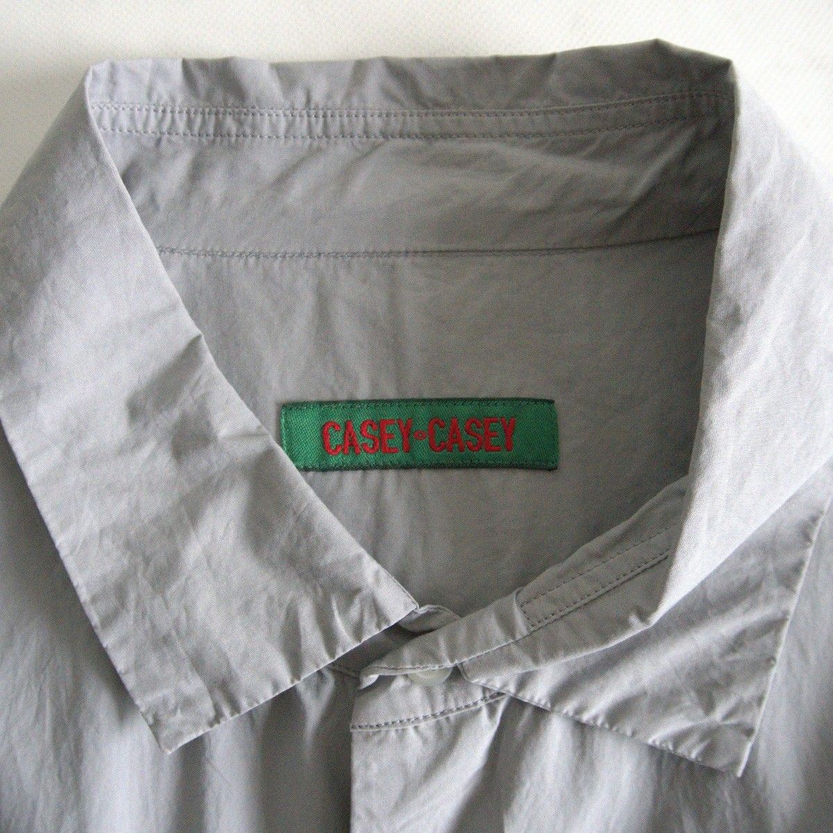 美品！CASEY CASEY ペーパーコットンシャツ グレー IMG_0373-scaled.jpg